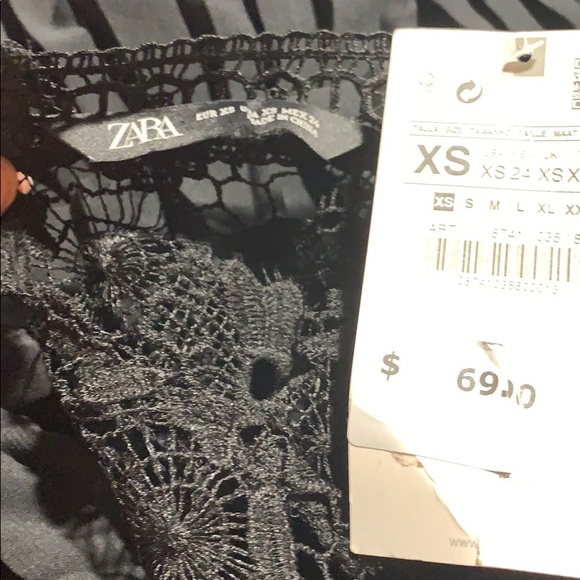 NWT. Zara Contrasting Pleated Dress. Size XS, S. - Picture 4 of 4